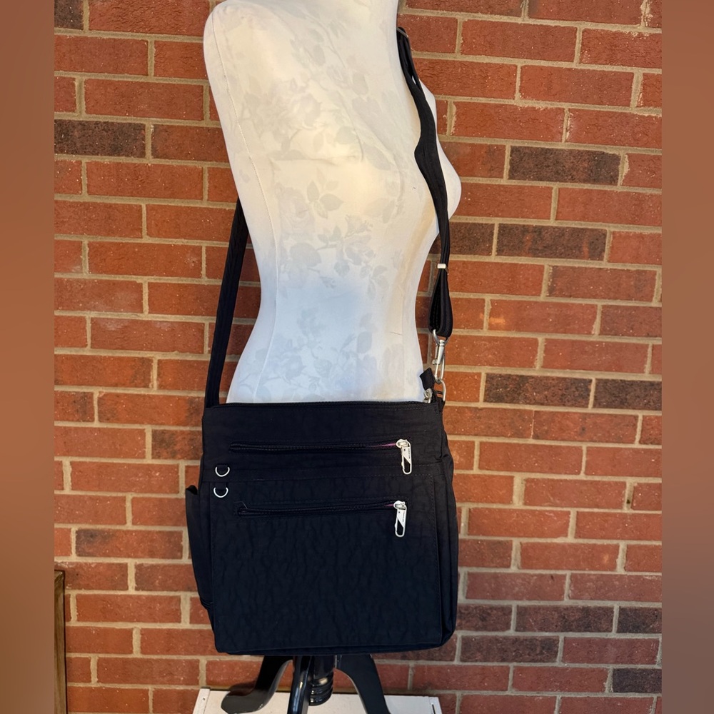 Travelon Black Nylon Adjustable Strap Anti-Theft Crossbody Bag